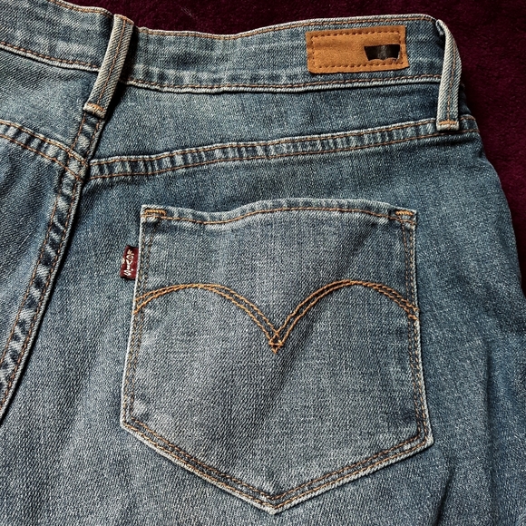 Levi's 10 Straight-Leg Bold Curve Classice Rise Medium Wash Jeans - Picture 6 of 7